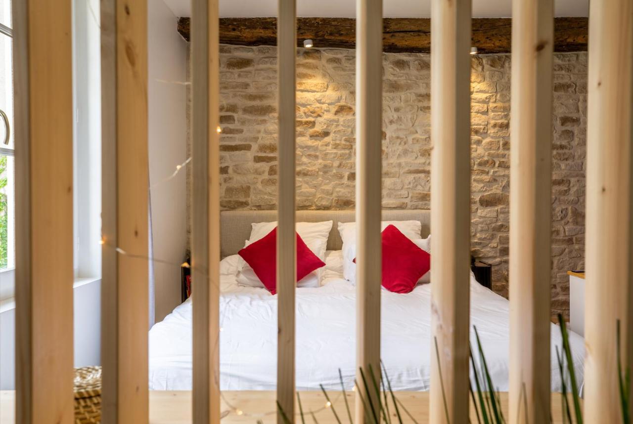 Cocon A Bulles Chic Vue Cathedrale Avec Spa-Jacuzzi Шартр Екстер'єр фото